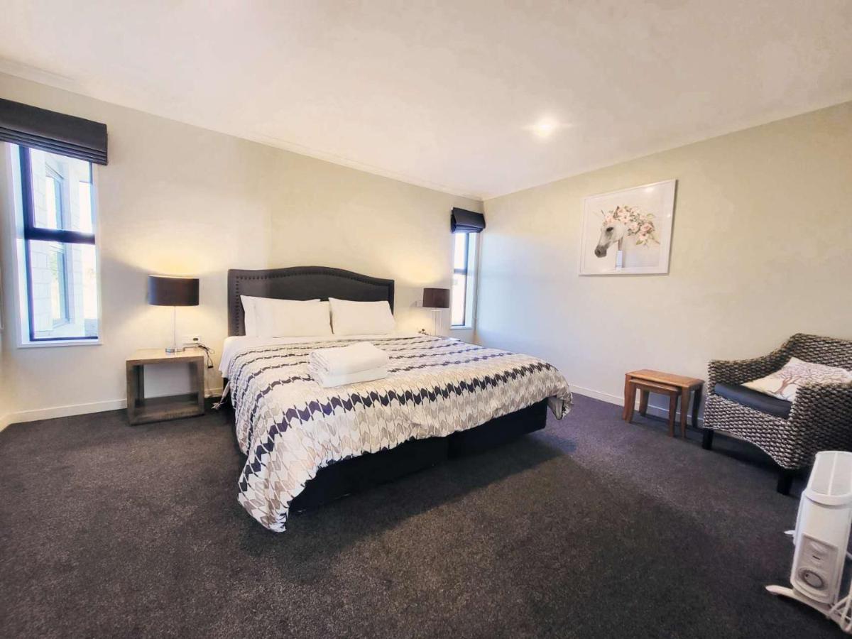 White Stone Apartment 레이크 테카포 외부 사진